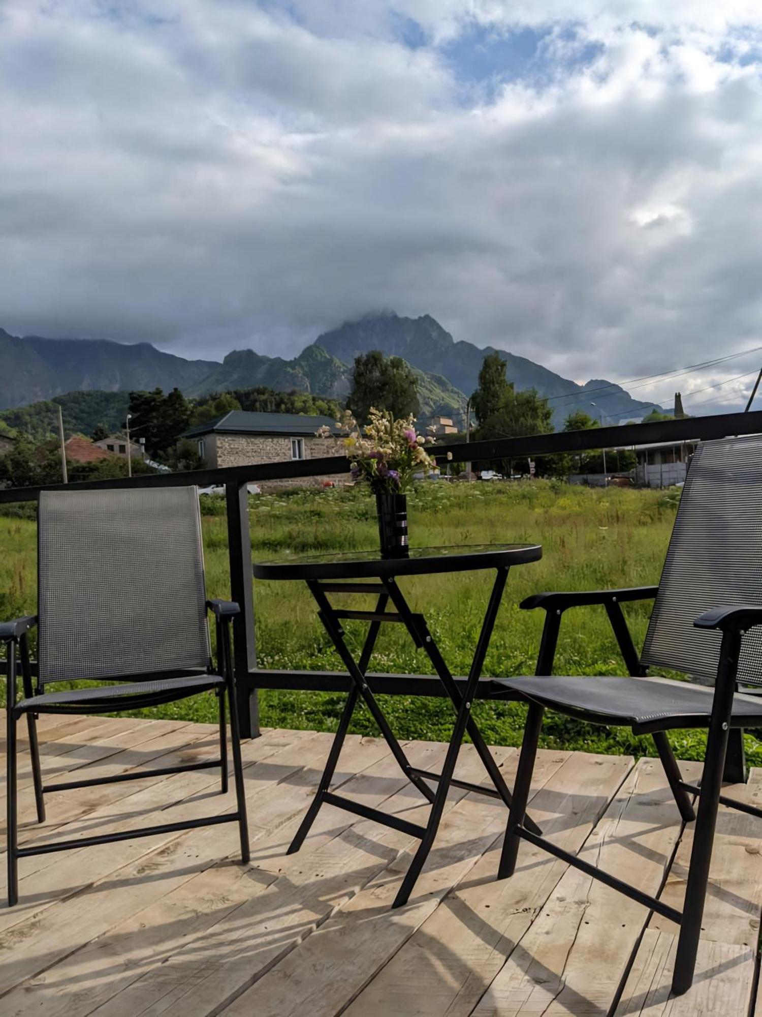 Kazbegi Cottage Memo Екстериор снимка